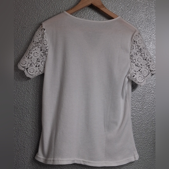 NWOT Waffle Knit White Lace Top  Size M - Picture 11 of 13